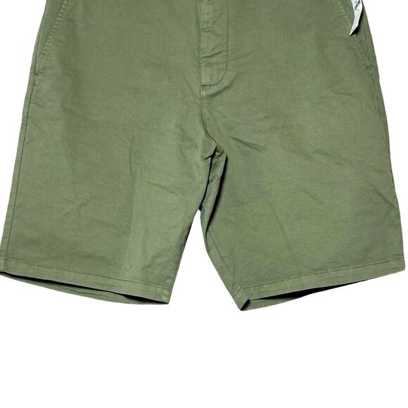 NWT Gap Men’s 10” Essential Khaki Shorts Olive Green Size 34 - Picture 5 of 8